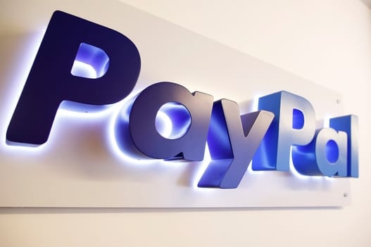 Miért, mikor használható és miért előnyös a PayPal?
